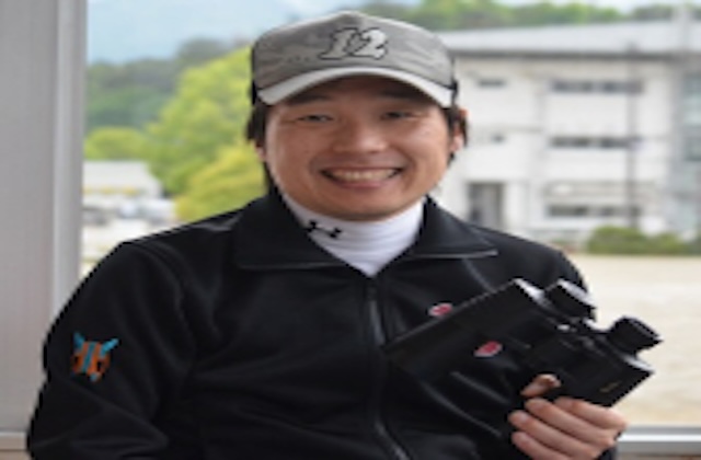 予想家　井内利彰のサムネイル